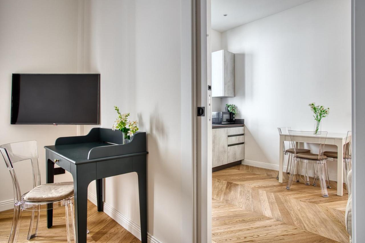 밀라노 Joivy Stunning Flat With Balcony 아파트 외부 사진